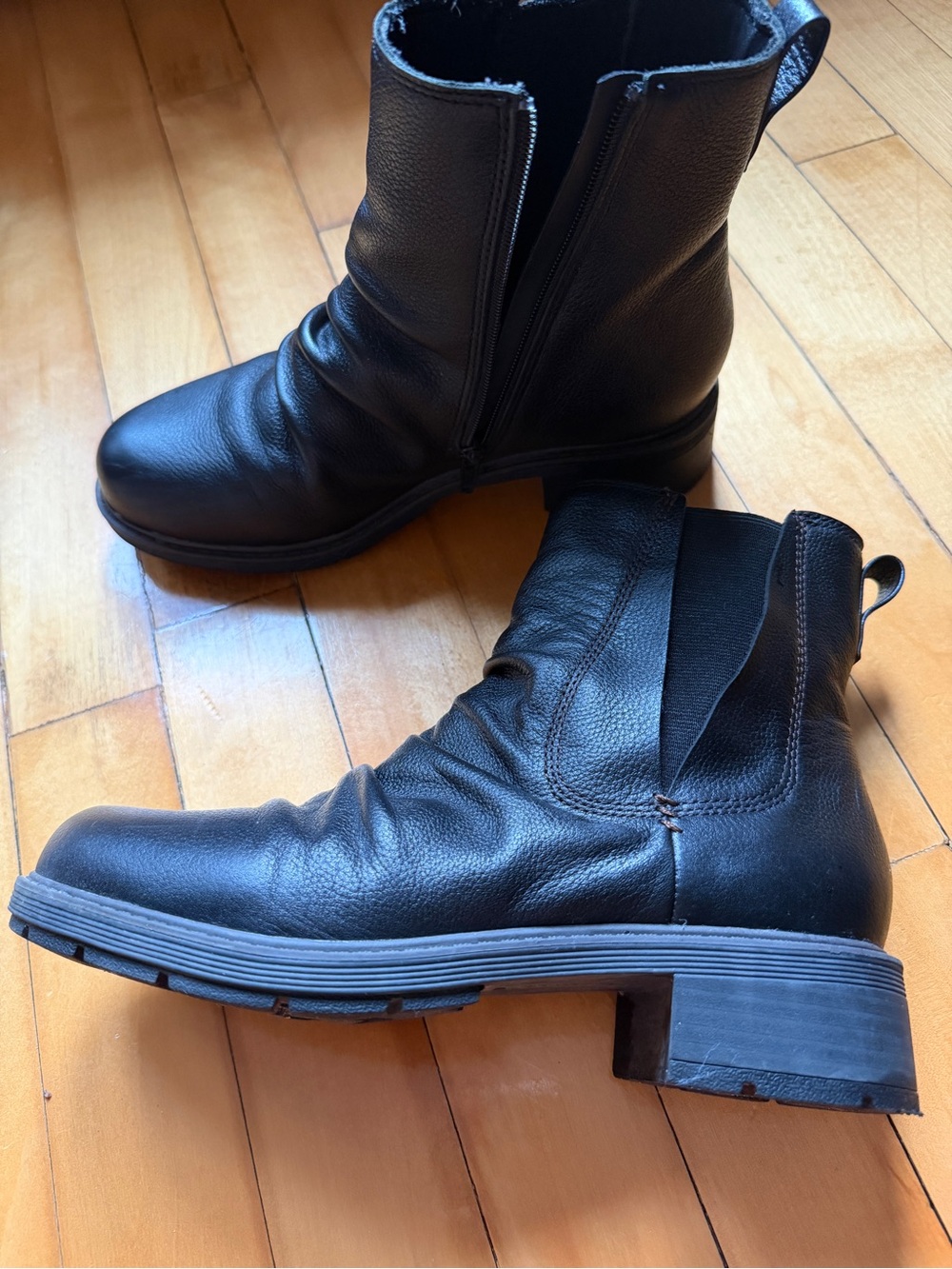 Clarks Black Leather Ankle Boots - Picture 3 of 8
